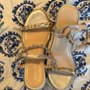 Olivia Miller Metallic silver and Gold Sandals